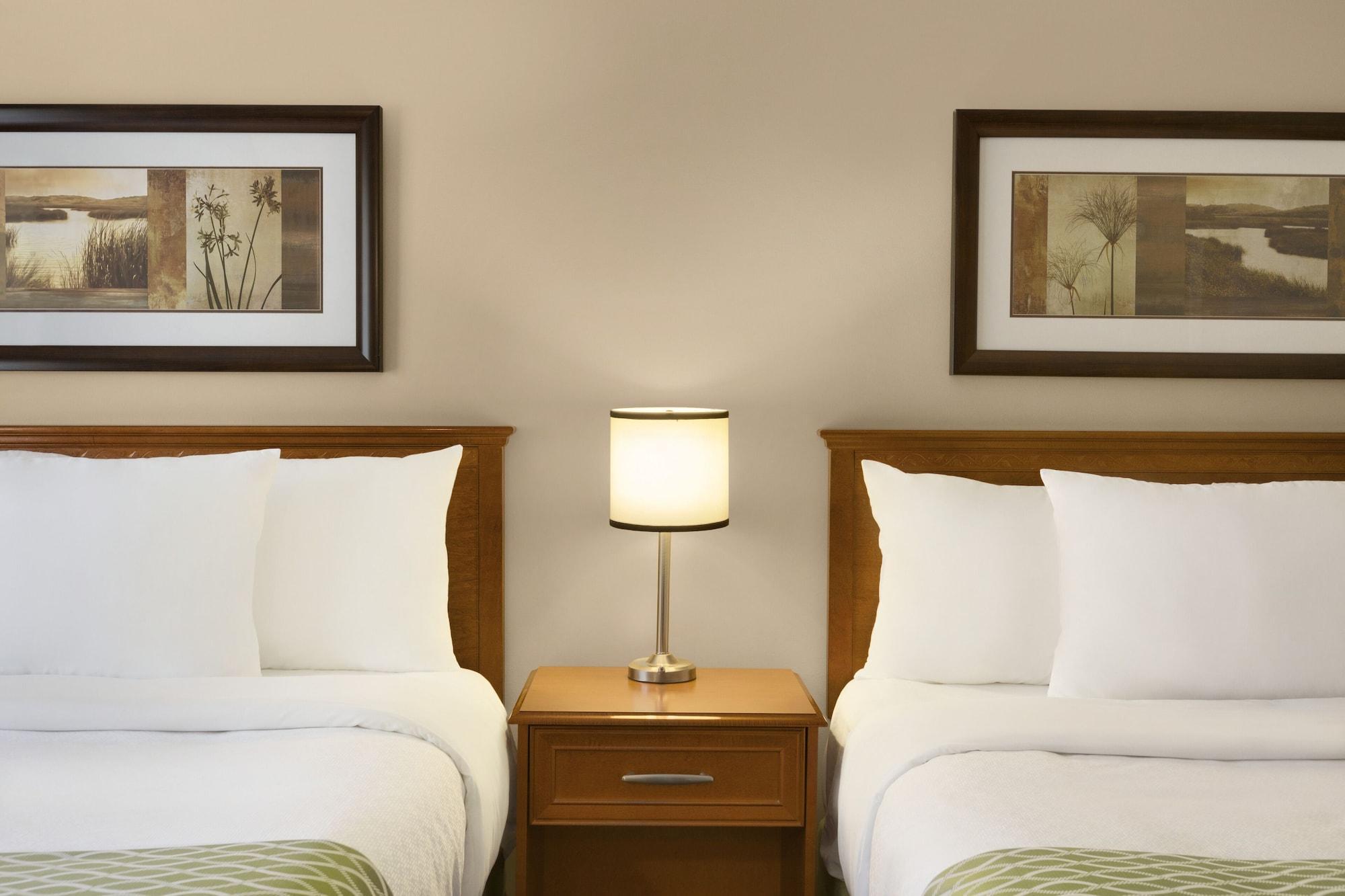 Colonial Square Inn & Suites Saskatoon Eksteriør bilde