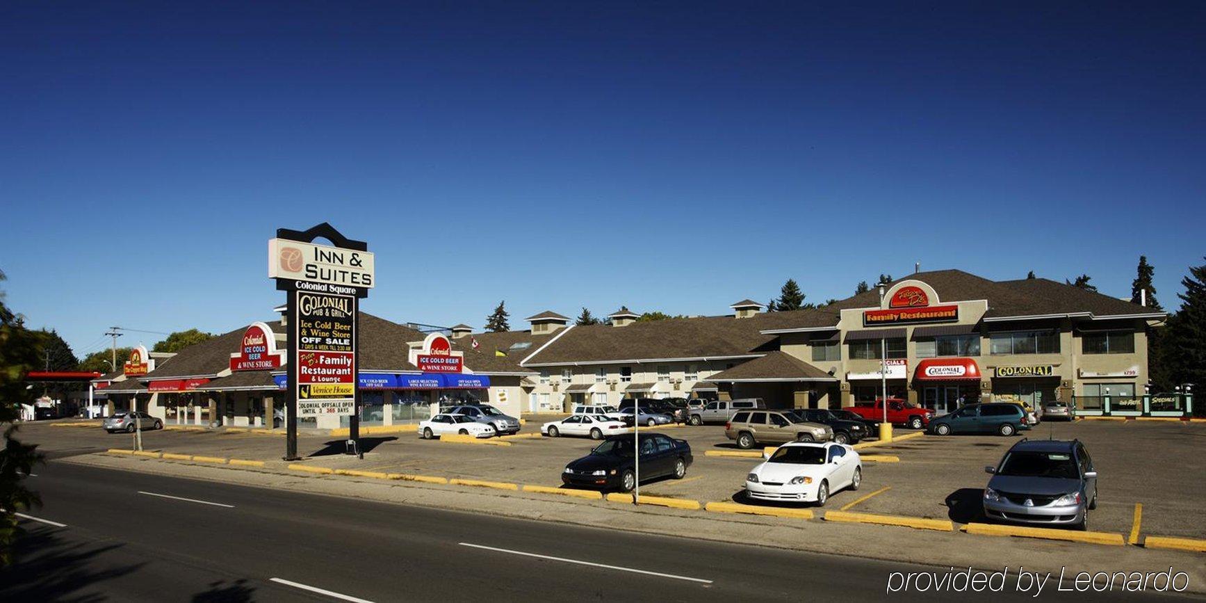 Colonial Square Inn & Suites Saskatoon Eksteriør bilde