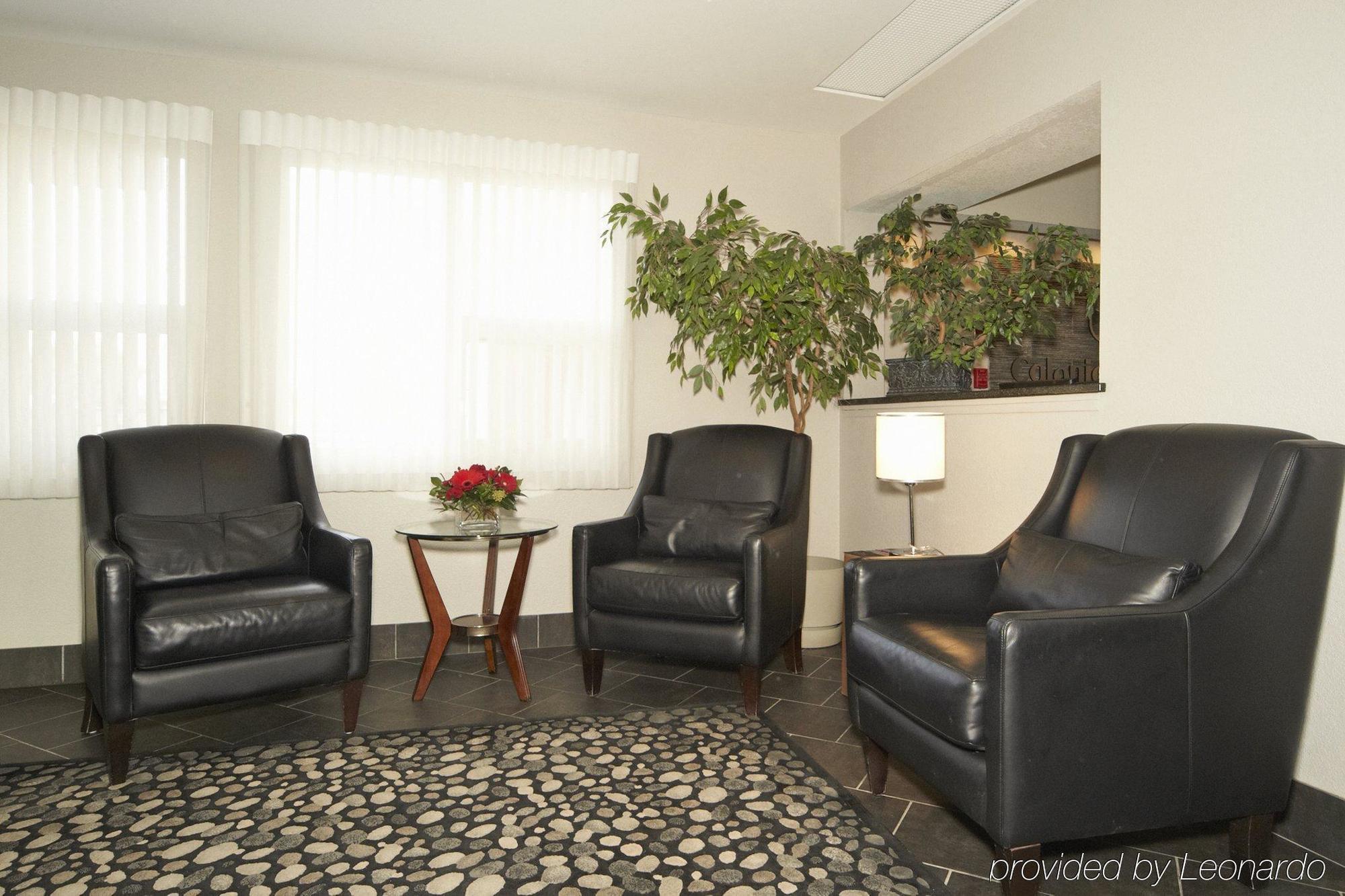 Colonial Square Inn & Suites Saskatoon Eksteriør bilde